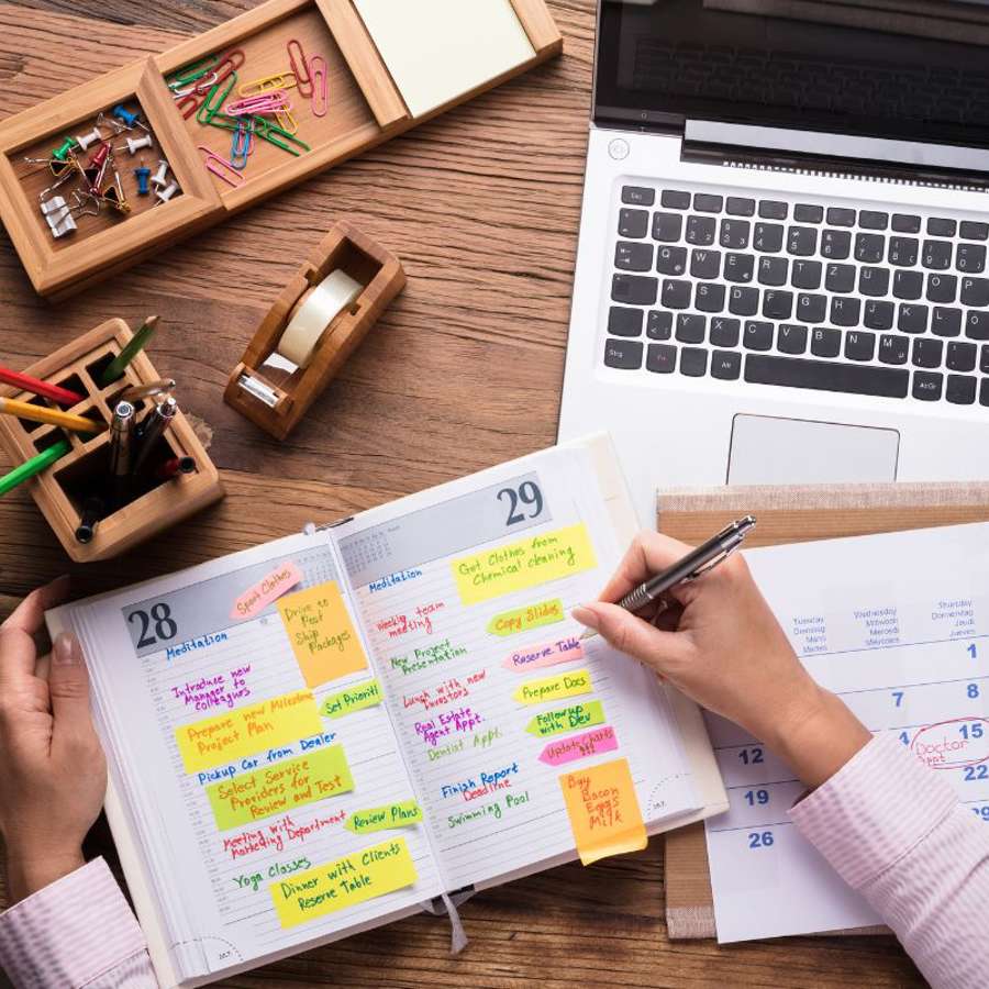 Calendario NOVIEMBRE 2024 para imprimir: gratis en jpg y pdf y con diseño sencillo y bonito