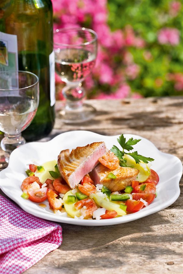 Recetas para adelgazar: atún con ensalada de patata.