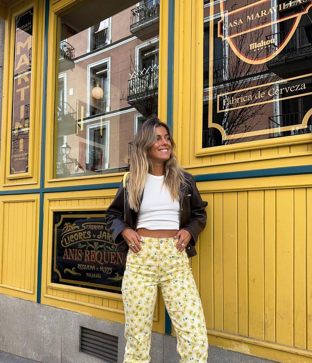 jeans de flores
