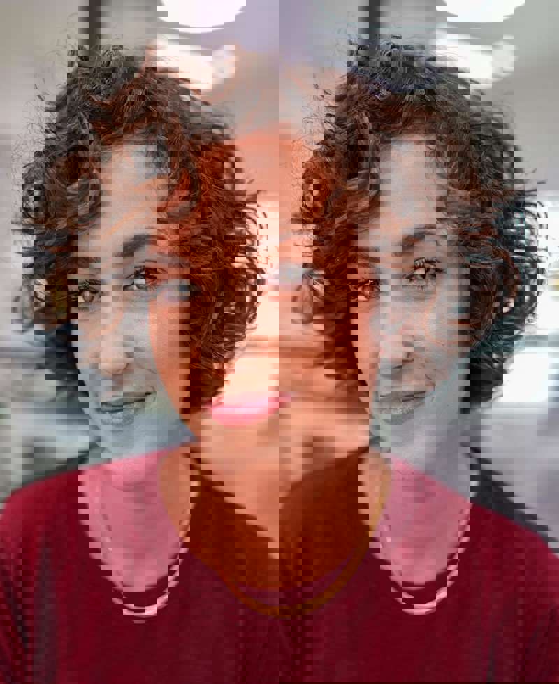 Cortes de pelo corto rizado: microbob