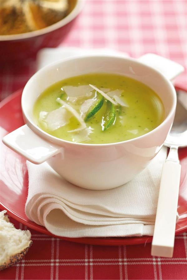 Cenas ligeras: crema de calabacín