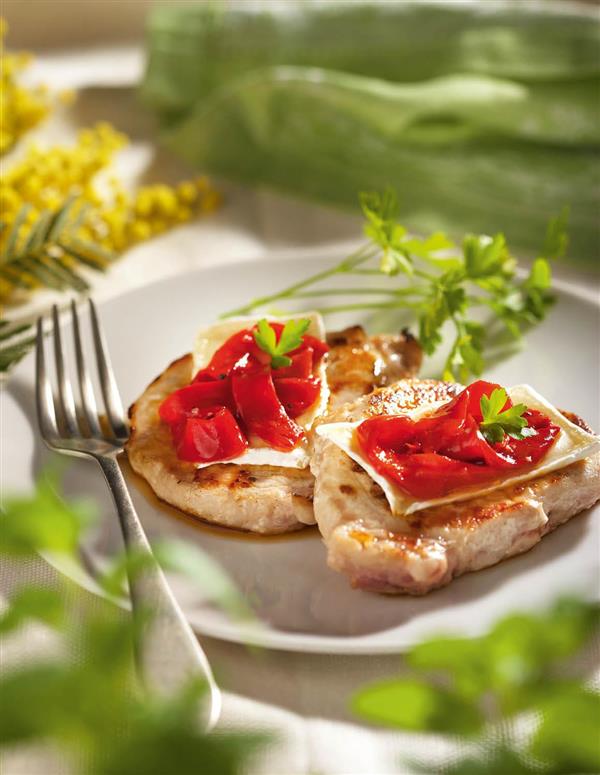 Cenas ligeras: lomo con queso y pimientos