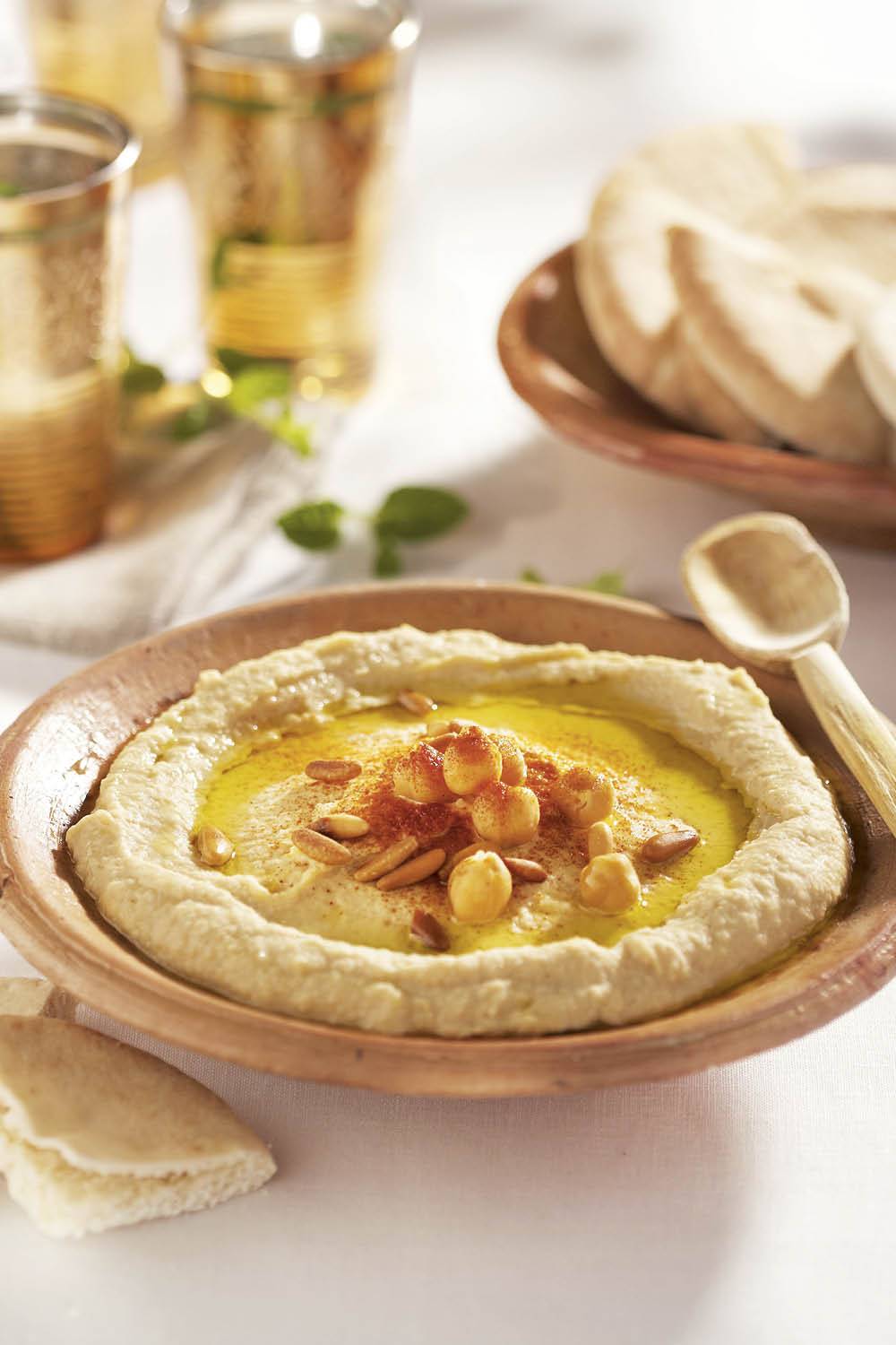 batch cooking hummus tradicional