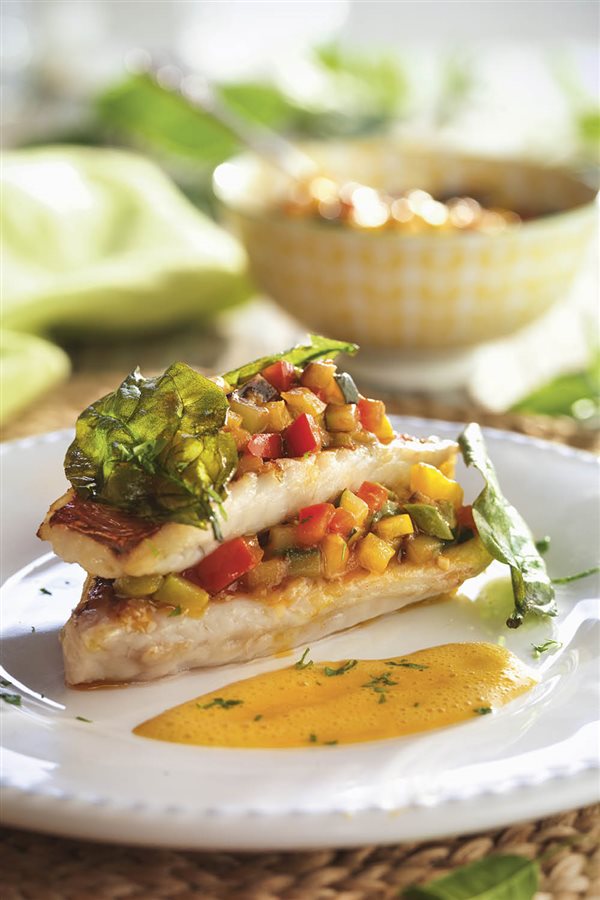 Receta para adelgazar: pescado a la plancha con pisto.