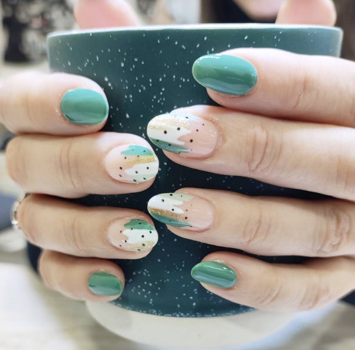 Multicolor y con dibujos