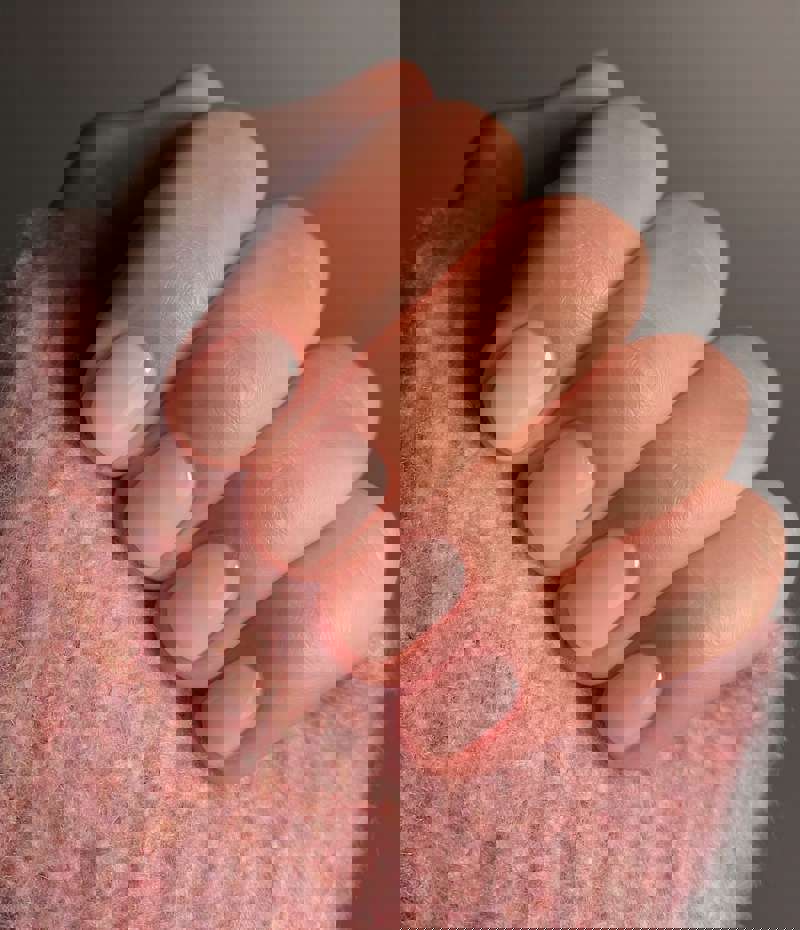 Uñas semipermanentes 2024: glossy